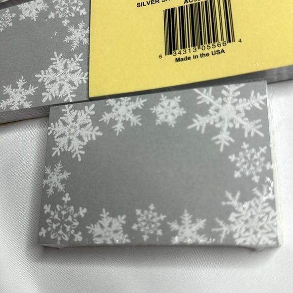 Silver Snowflakes Enclosure Card 3.5x2.25" Pack of 50 - Picture 6 of 6